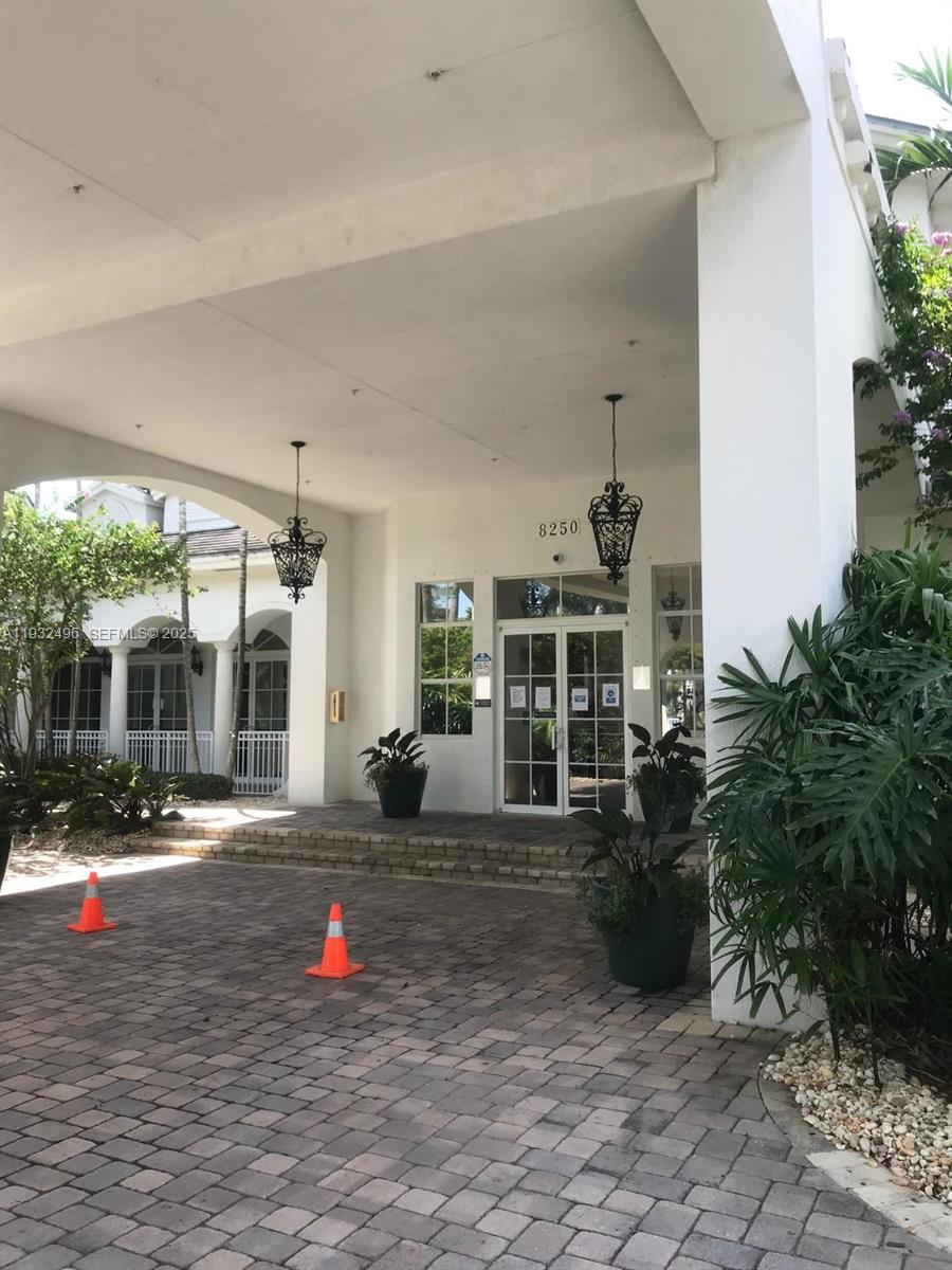 DORAL ISLES NORTH SEC THR - Residential Lease