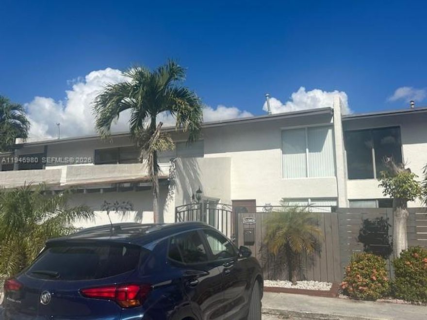 Situated in the highly sought-after Snapper Creek area, this charming 3-bedroom, 2-bath townhouse blends comfort, convenience, and smart ownership. Enjoy easy access to major highways, shopping, dining, and top local amenities—perfectly positioned for today’s active Miami lifestyle.
The property is part of a nicely maintained association offering desirable community amenities, all while keeping ownership costs low with a remarkably affordable HOA of just $135/month.
An opportunity for those who value location, community, and long-term value.