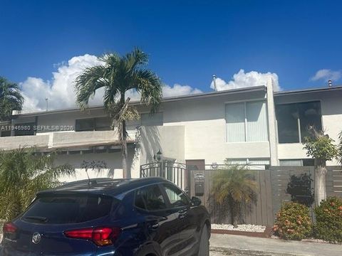 11383 SW 65th Miami FL 33173