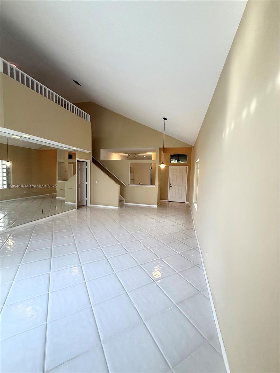 4004 Dorado Dr