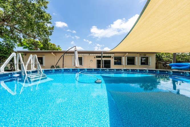 RIVERLAND VILLAGE SEC ONE - Residential Lease