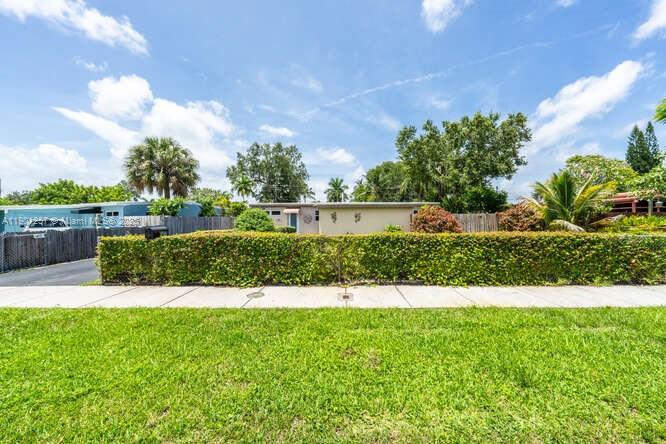 RIVERLAND VILLAGE SEC ONE - Residential Lease