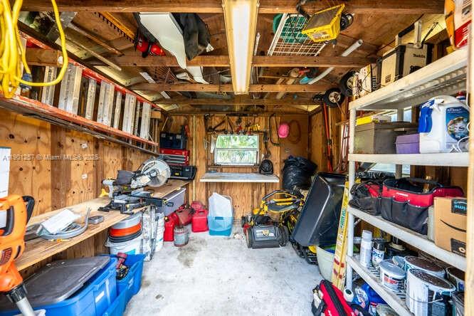 RIVERLAND VILLAGE SEC ONE - Residential Lease