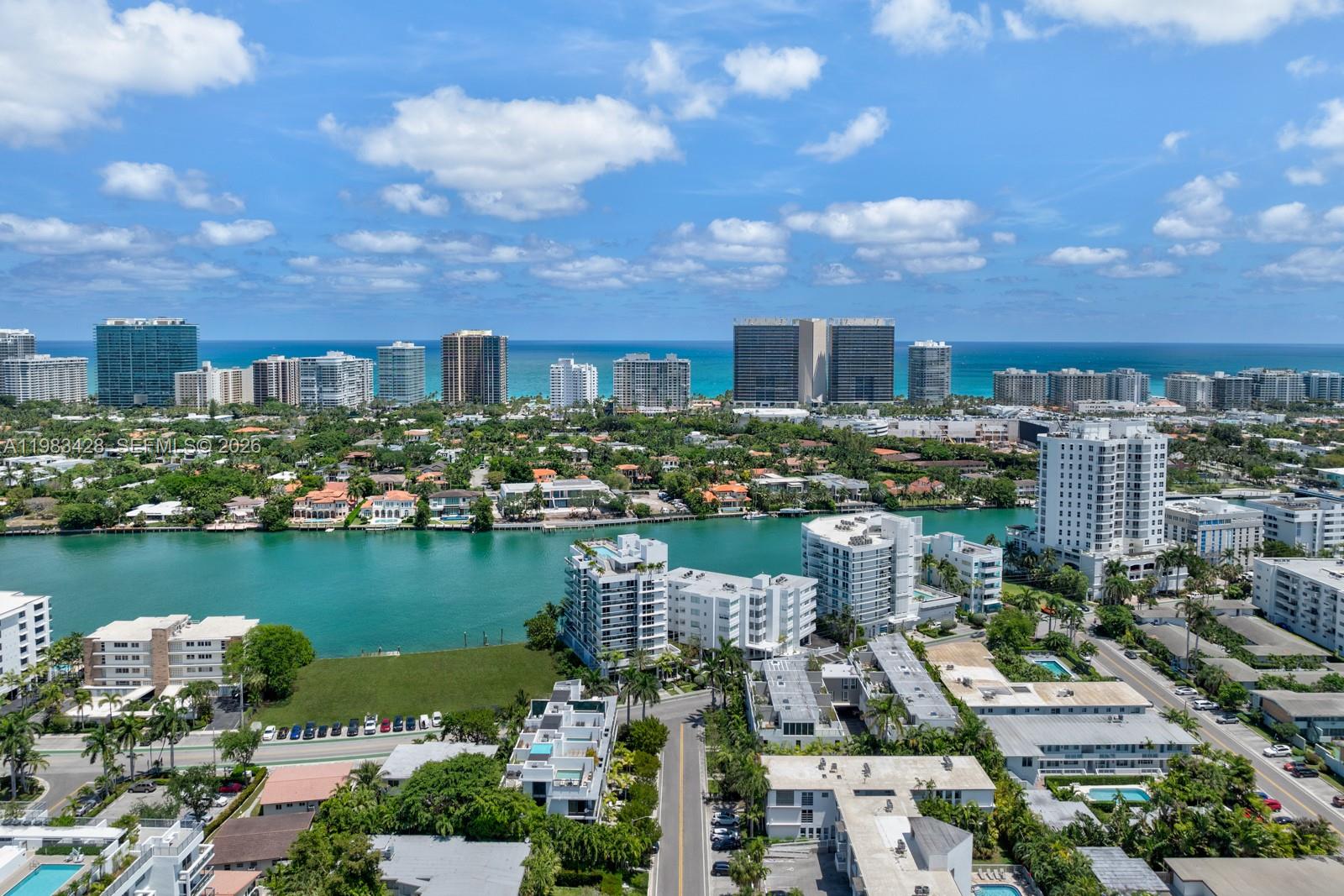 BAY HARBOR ISLAND - Residential