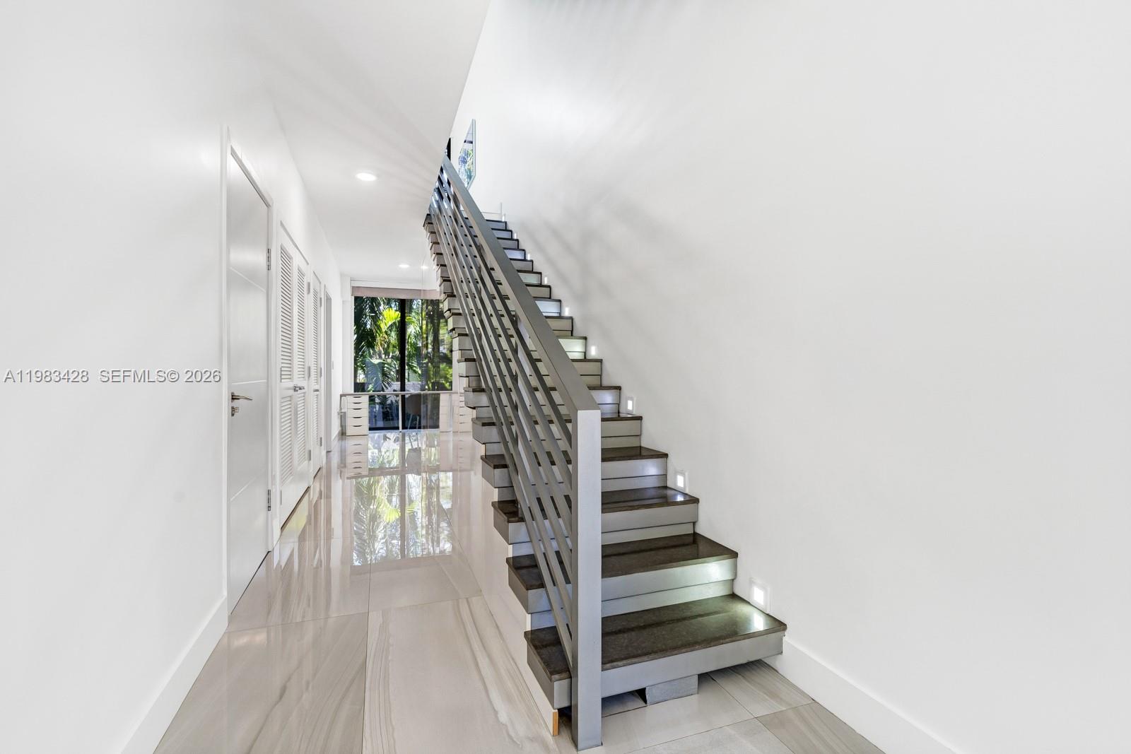 BAY HARBOR ISLAND - Residential