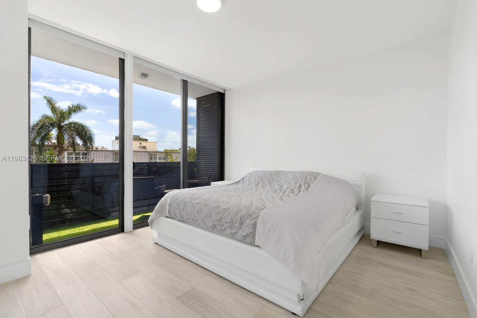 BAY HARBOR ISLAND - Residential