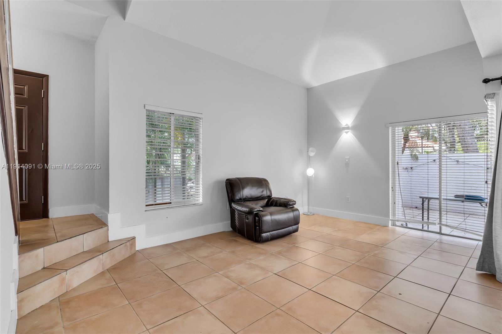 SUNSET ON THE PARK SEC 1 - Residential