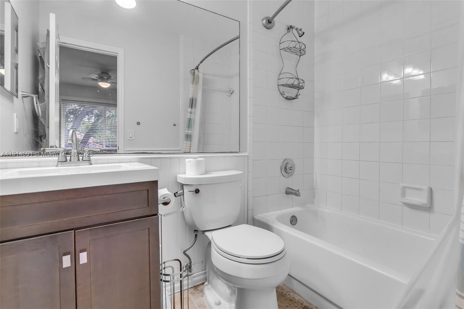 SUNSET ON THE PARK SEC 1 - Residential