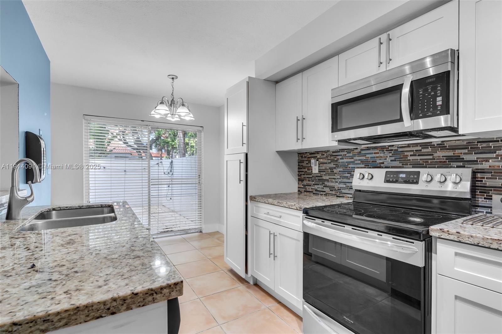 SUNSET ON THE PARK SEC 1 - Residential