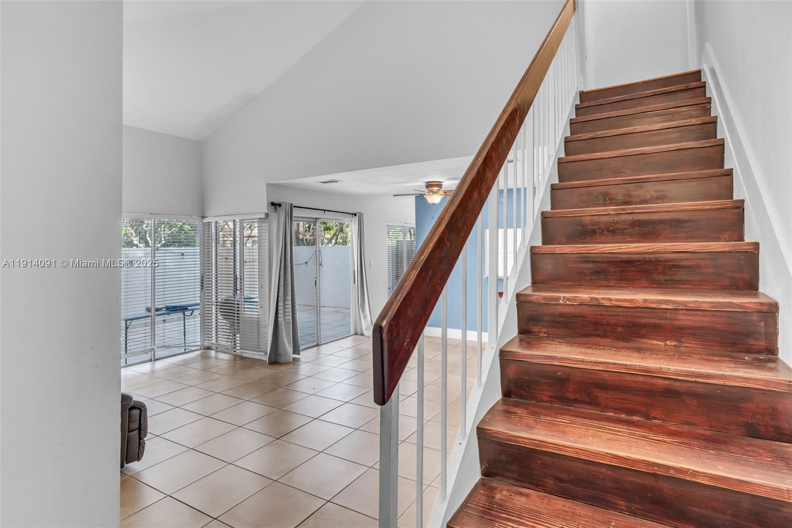 SUNSET ON THE PARK SEC 1 - Residential