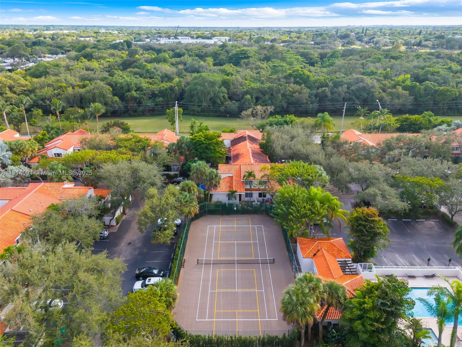 SUNSET ON THE PARK SEC 1 - Residential