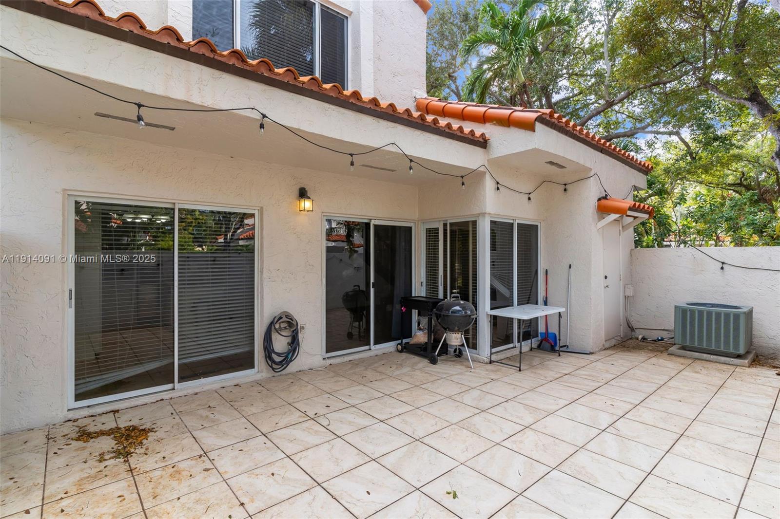 SUNSET ON THE PARK SEC 1 - Residential