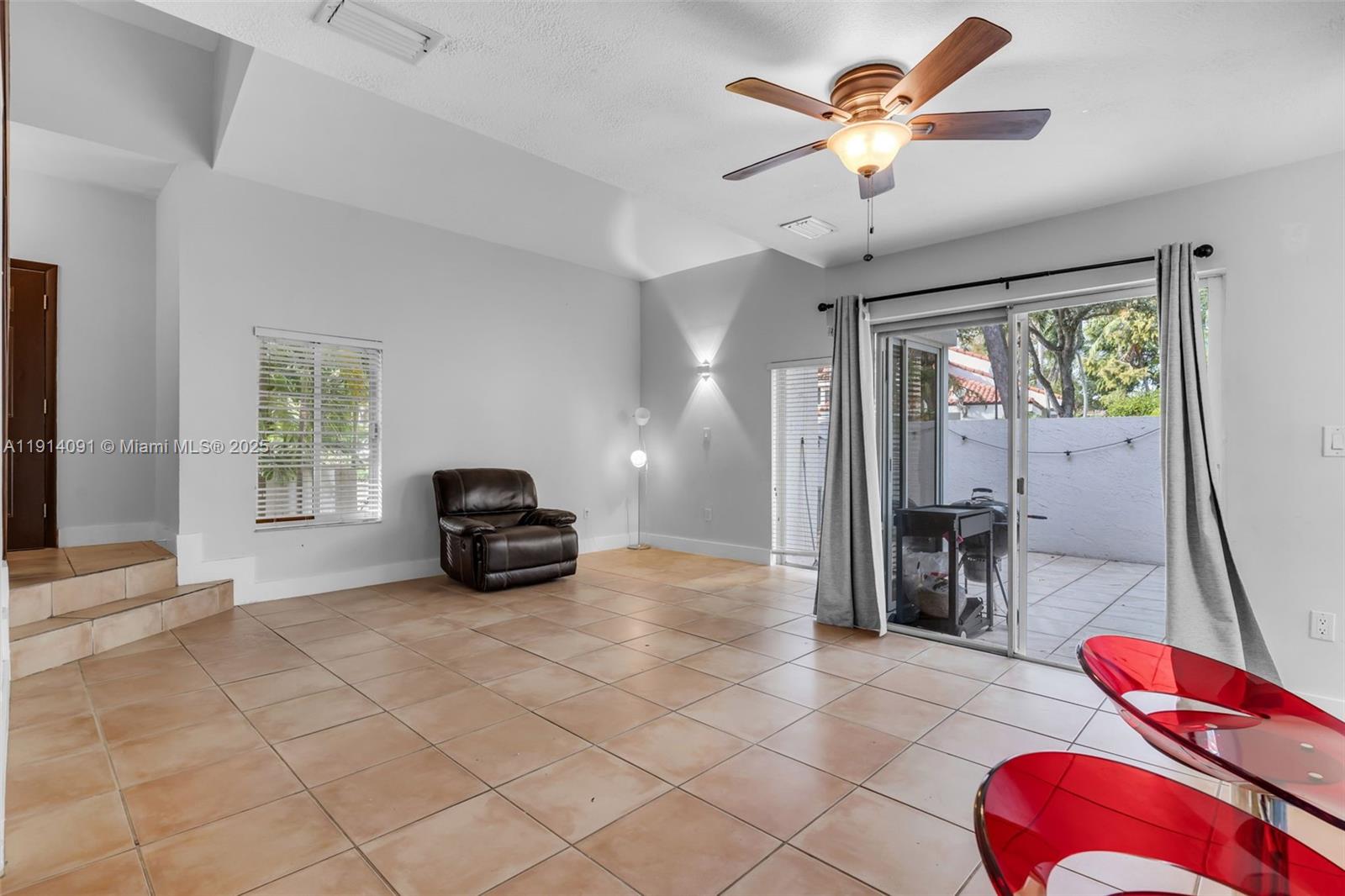 SUNSET ON THE PARK SEC 1 - Residential