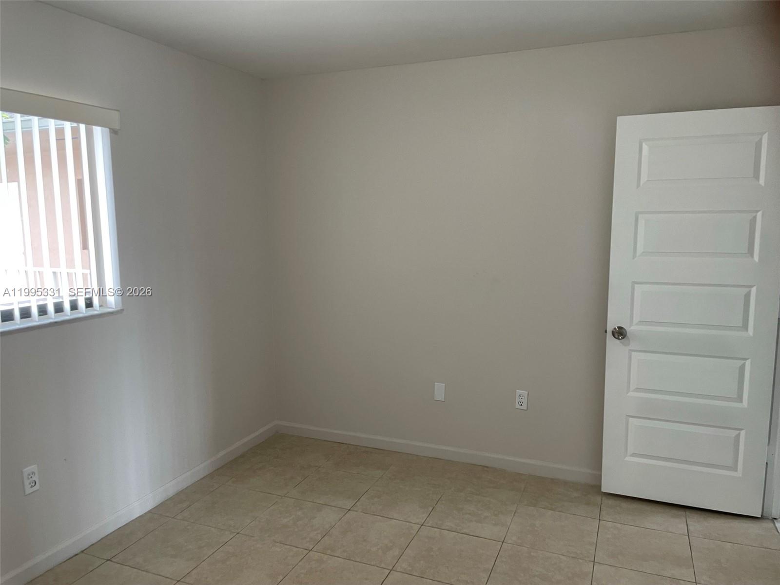 VILLAMORE CONDO - Residential