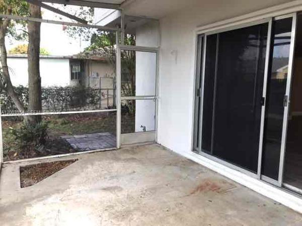 KNOTTY PINE ACRES - Residential Lease