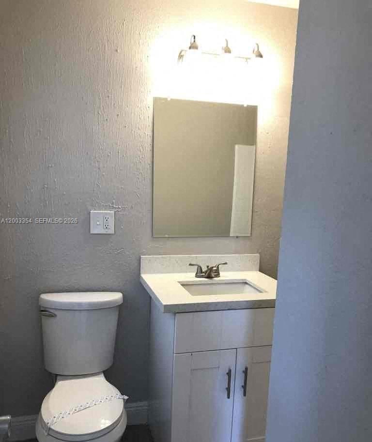 KNOTTY PINE ACRES - Residential Lease