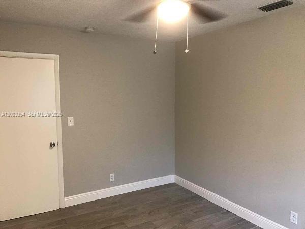 KNOTTY PINE ACRES - Residential Lease