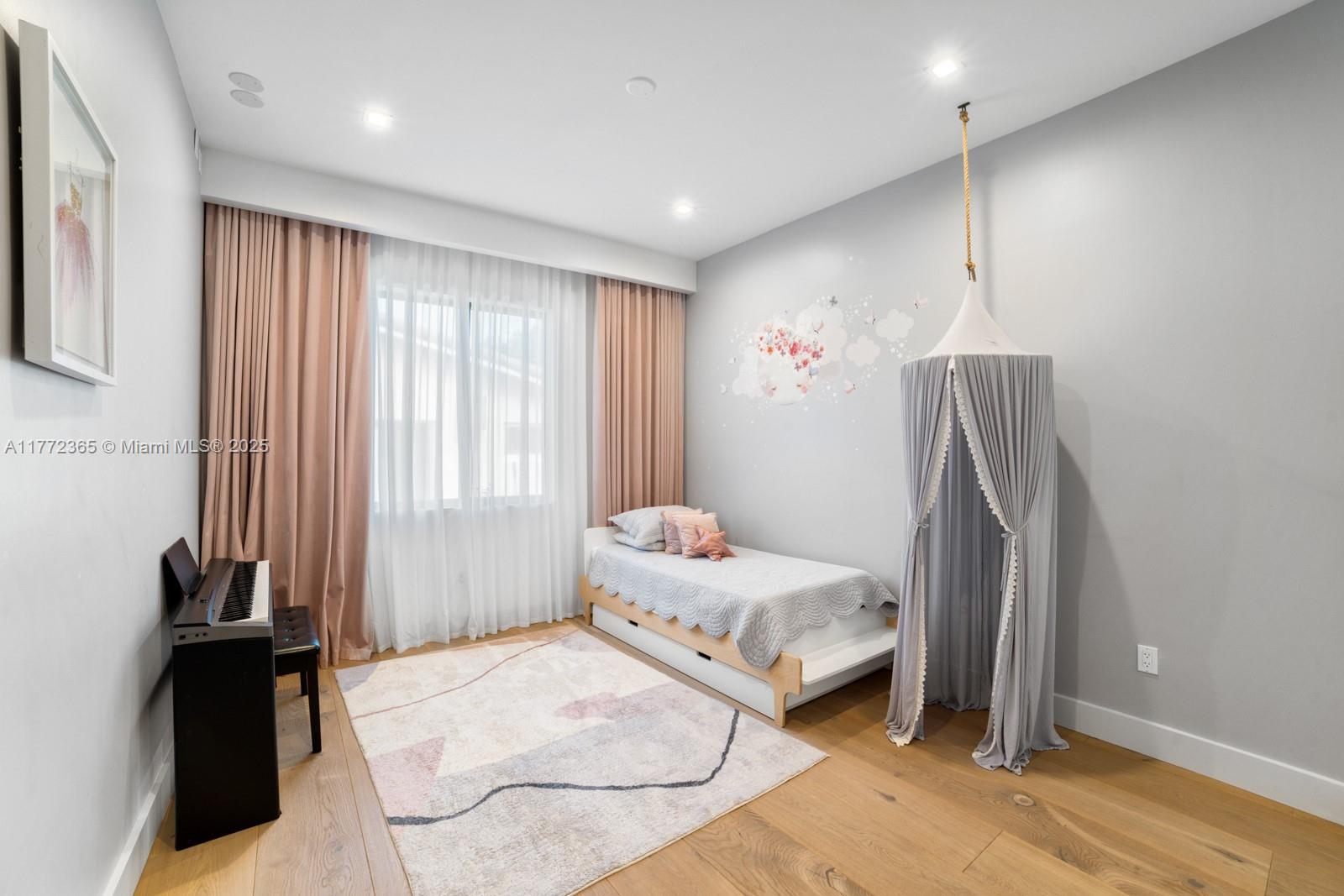 COUNTY SQUIRE ESTATES SEC - Residential