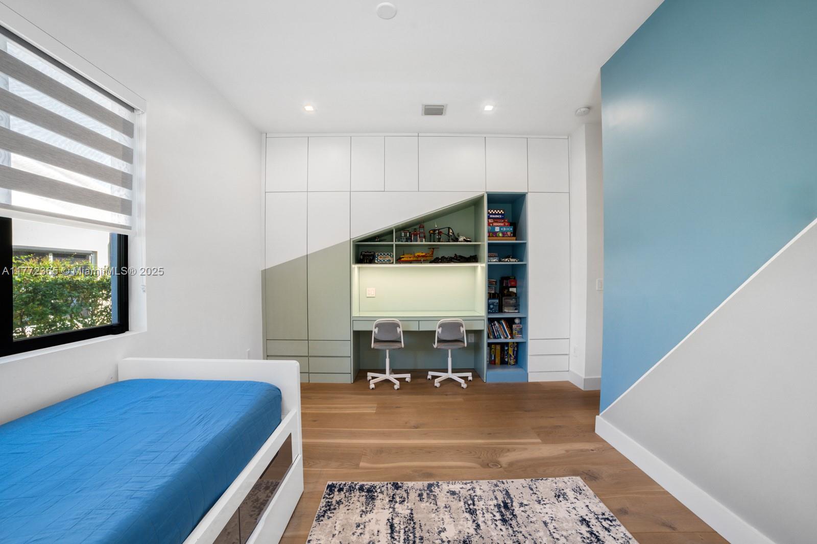 COUNTY SQUIRE ESTATES SEC - Residential