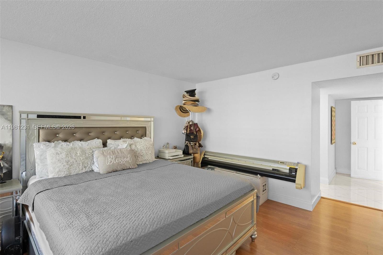 DEL PRADO MARINA - Residential