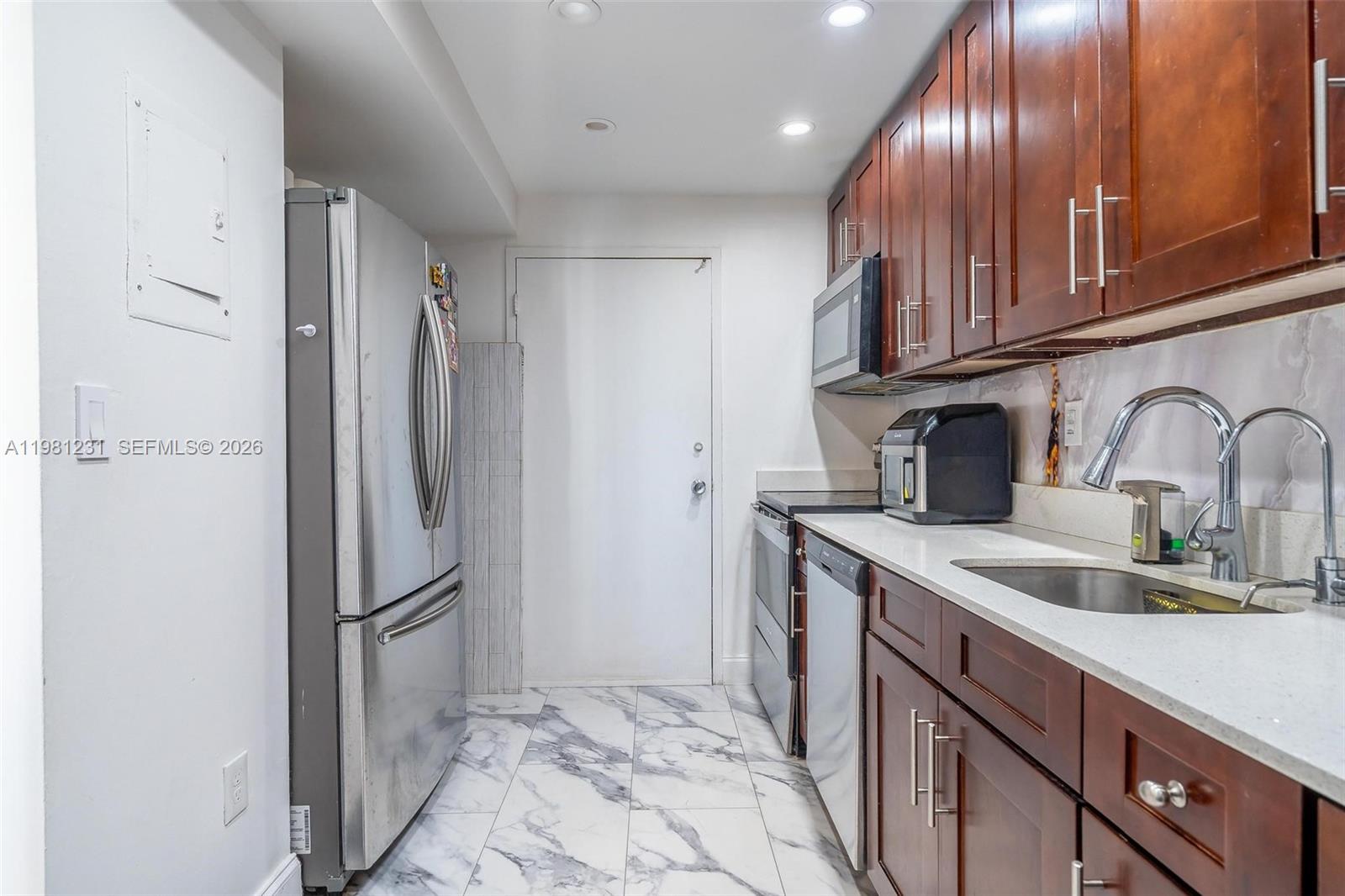 DEL PRADO MARINA - Residential