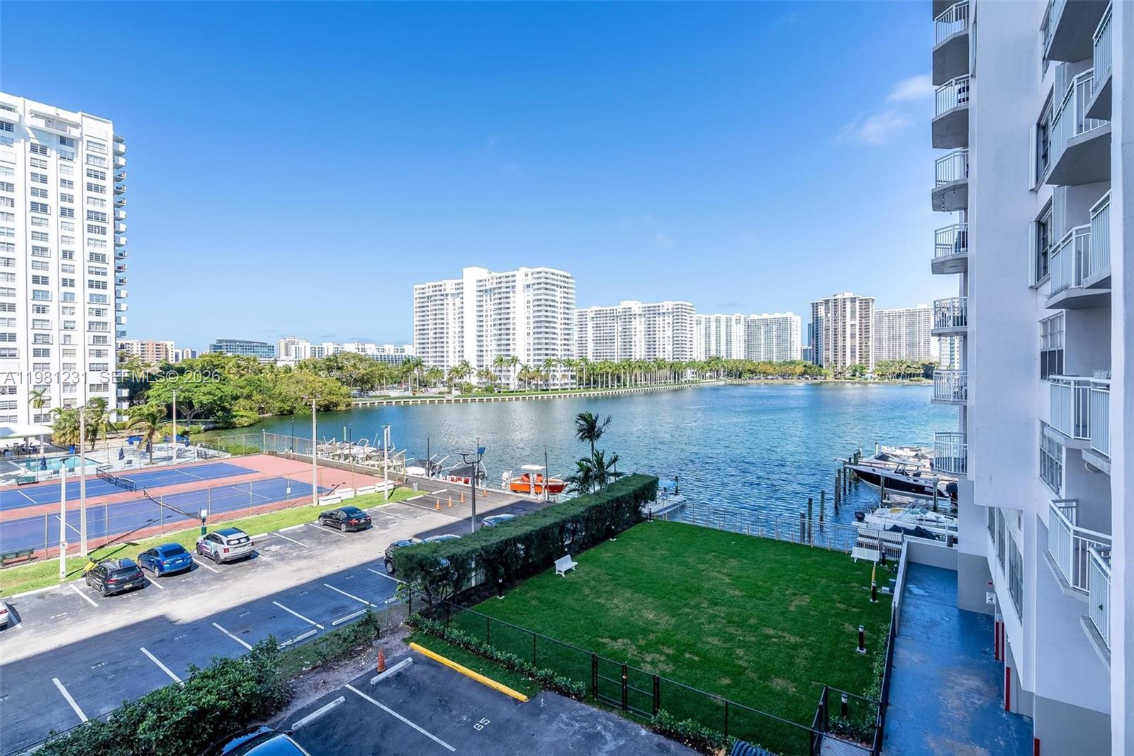 DEL PRADO MARINA - Residential