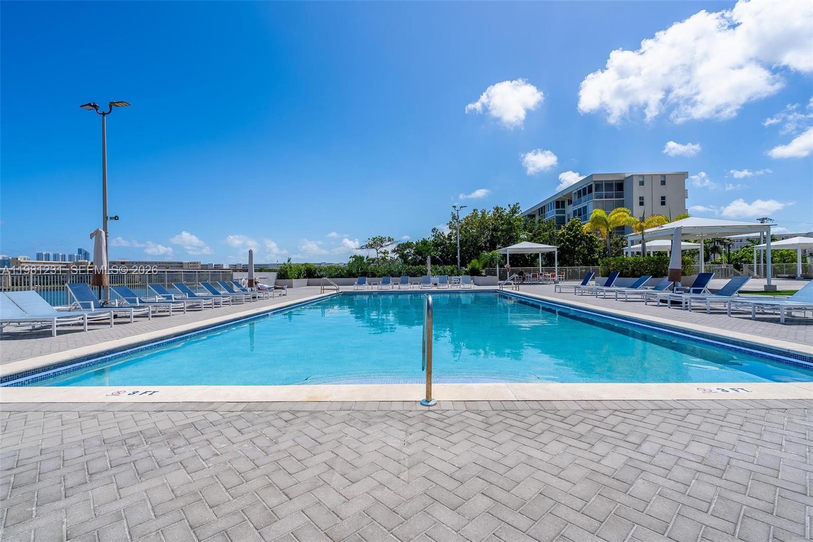 DEL PRADO MARINA - Residential