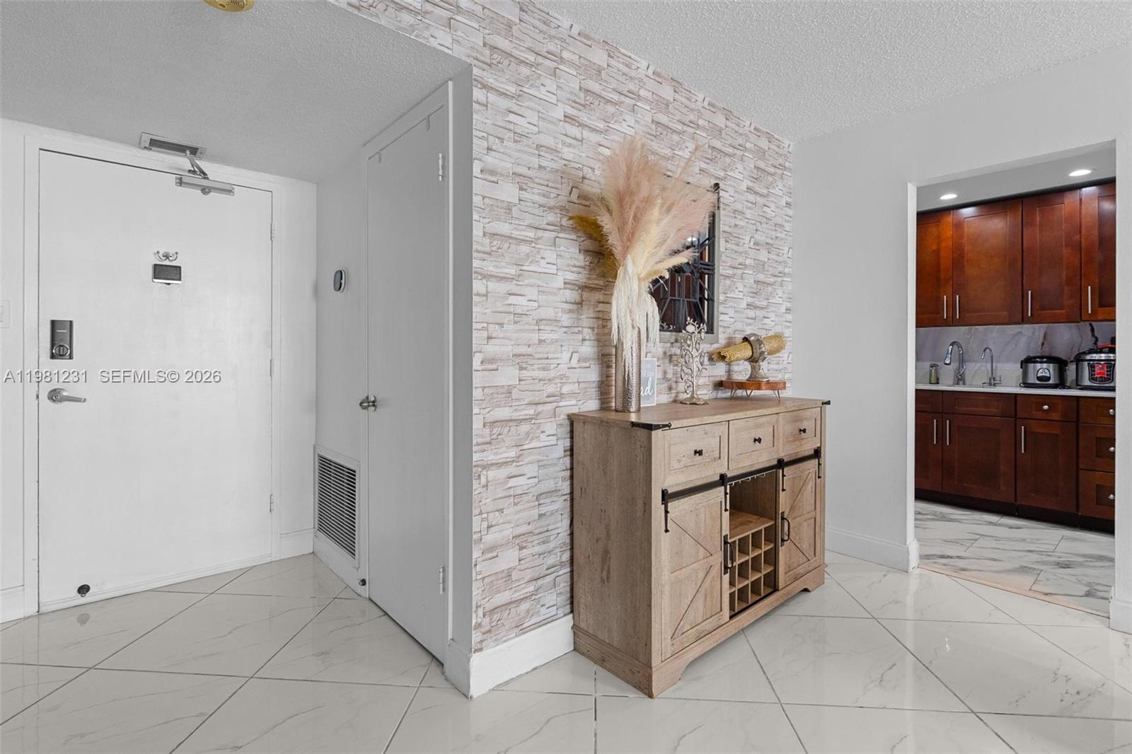 DEL PRADO MARINA - Residential