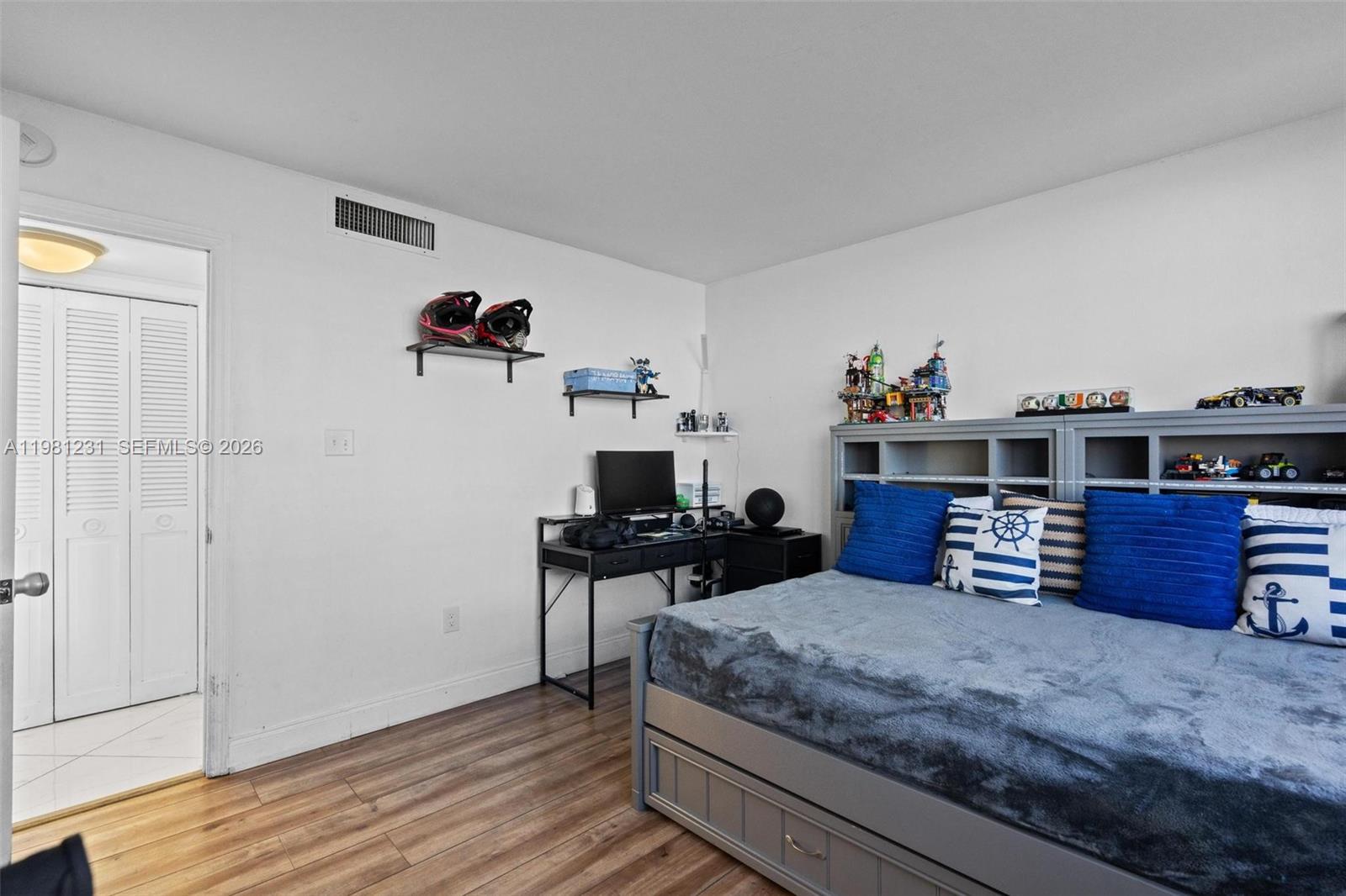 DEL PRADO MARINA - Residential