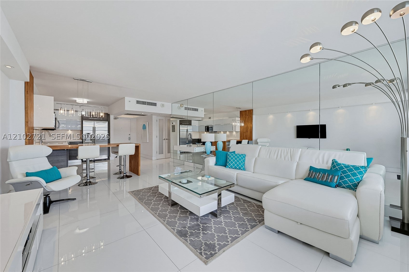 View photos, virtual tours, details... 100 Lincoln Rd 1008