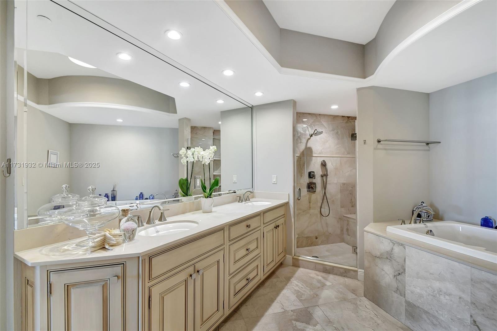 TOSCANA NORTH CONDO - Residential