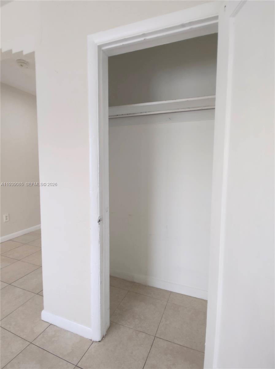 LAWRENCE ESTATES LAND COS - Residential Income