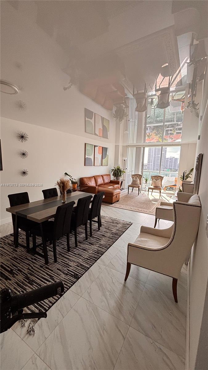 19390 Collins Ave 1219