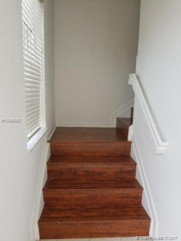 MARSH HARBOUR 52 CONDOMIN - Residential Lease