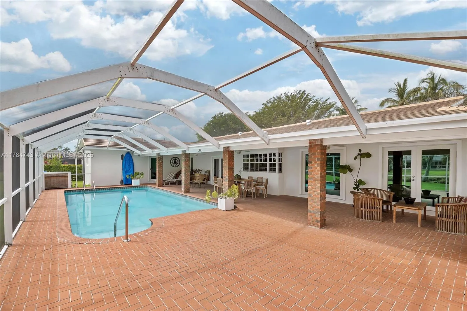 Palmetto Bay, Florida 33157, United States, 4 Bedrooms Bedrooms, ,3 BathroomsBathrooms,Residential,Active,110235