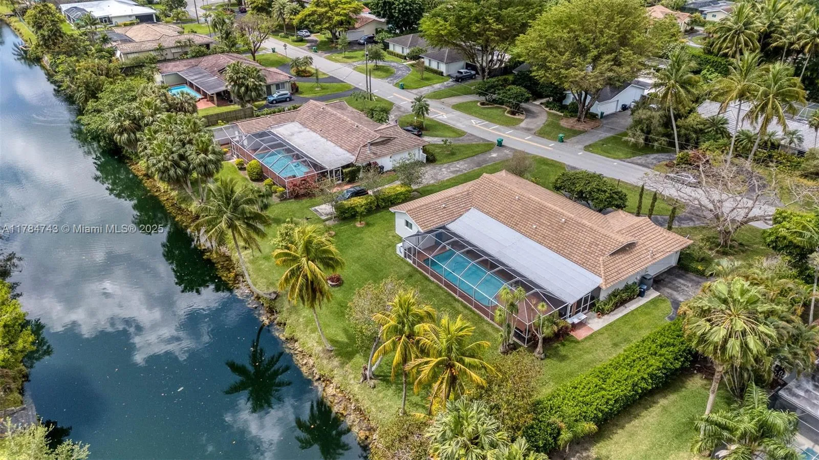 Palmetto Bay, Florida 33157, United States, 4 Bedrooms Bedrooms, ,3 BathroomsBathrooms,Residential,Active,110235