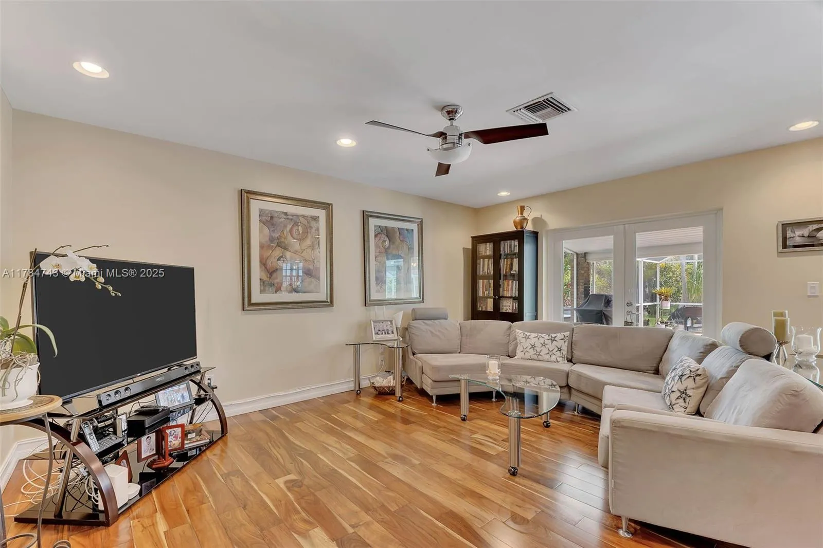 Palmetto Bay, Florida 33157, United States, 4 Bedrooms Bedrooms, ,3 BathroomsBathrooms,Residential,Active,110235