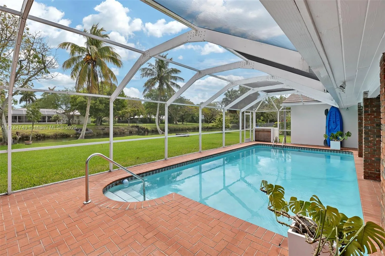 Palmetto Bay, Florida 33157, United States, 4 Bedrooms Bedrooms, ,3 BathroomsBathrooms,Residential,Active,110235