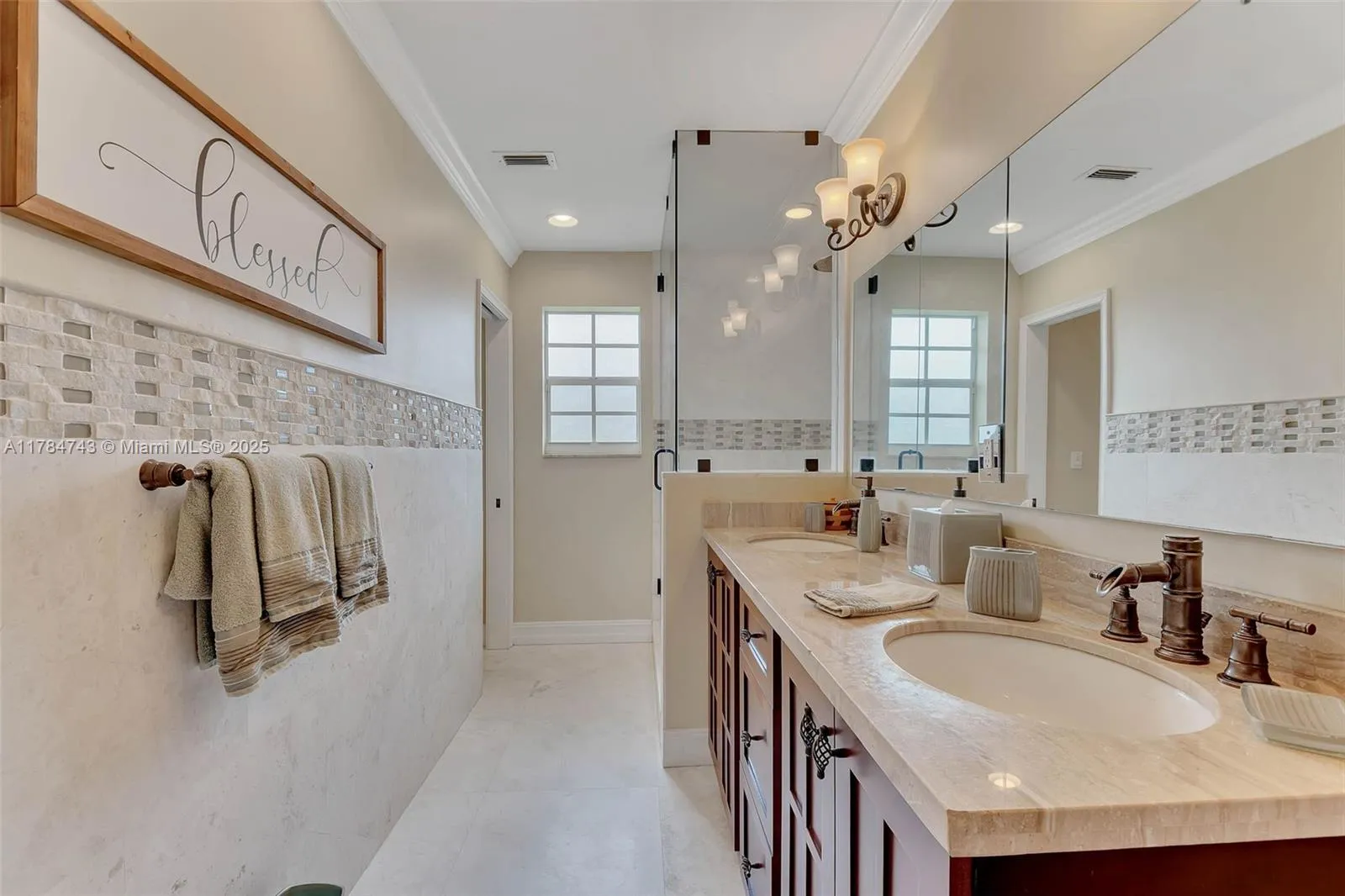 Palmetto Bay, Florida 33157, United States, 4 Bedrooms Bedrooms, ,3 BathroomsBathrooms,Residential,Active,110235