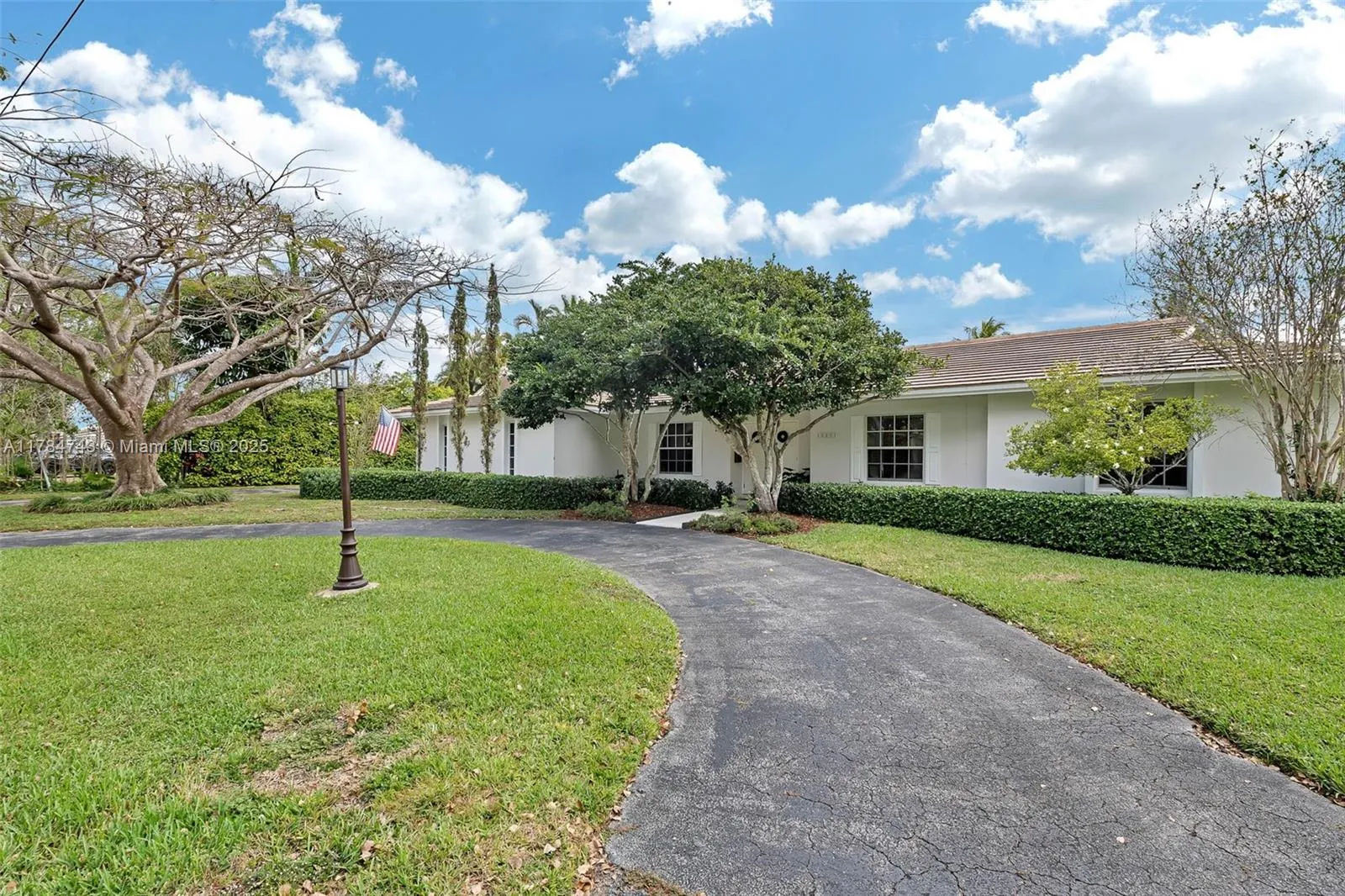 Palmetto Bay, Florida 33157, United States, 4 Bedrooms Bedrooms, ,3 BathroomsBathrooms,Residential,Active,110235