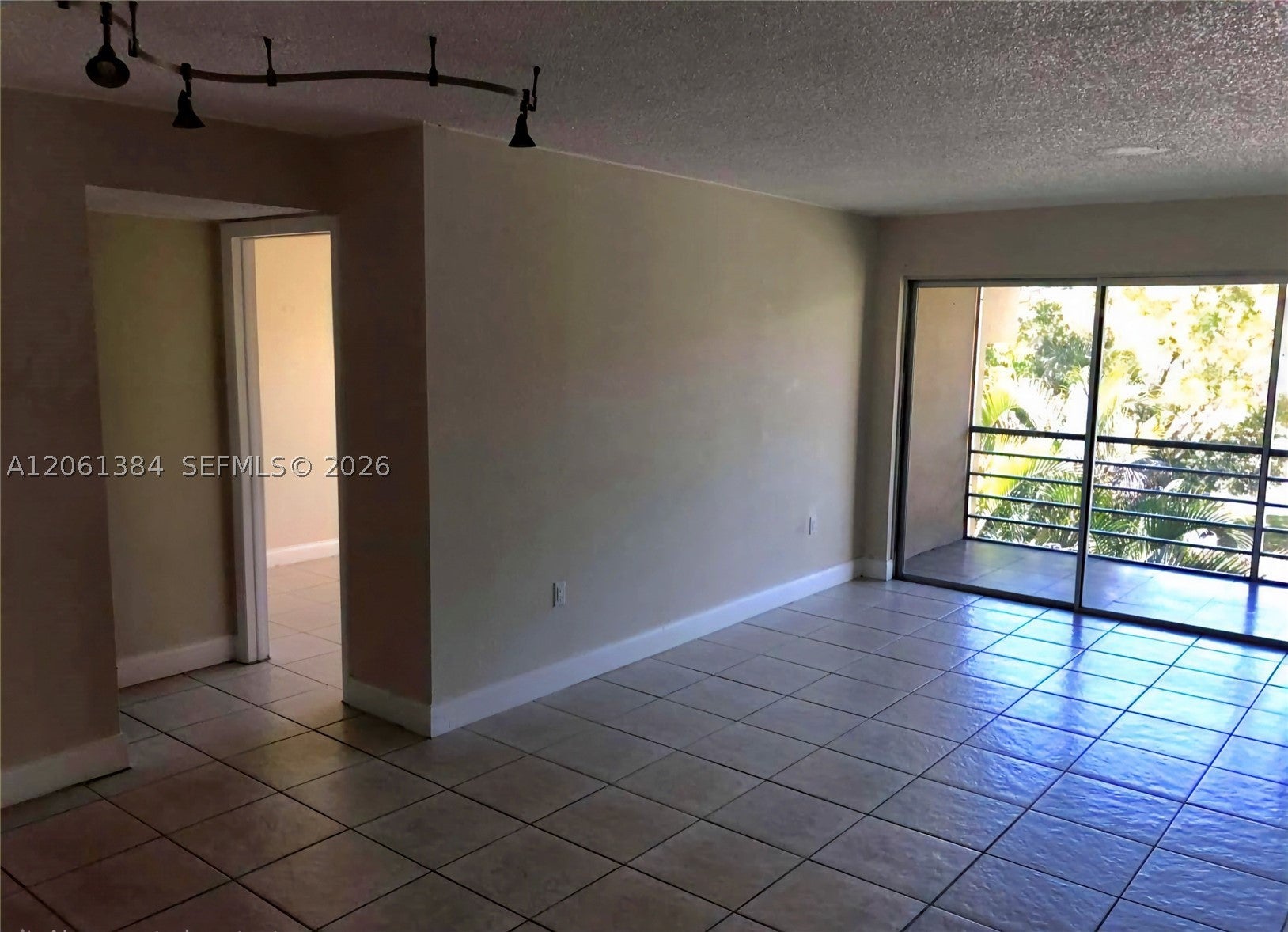 4235 N University Dr 306