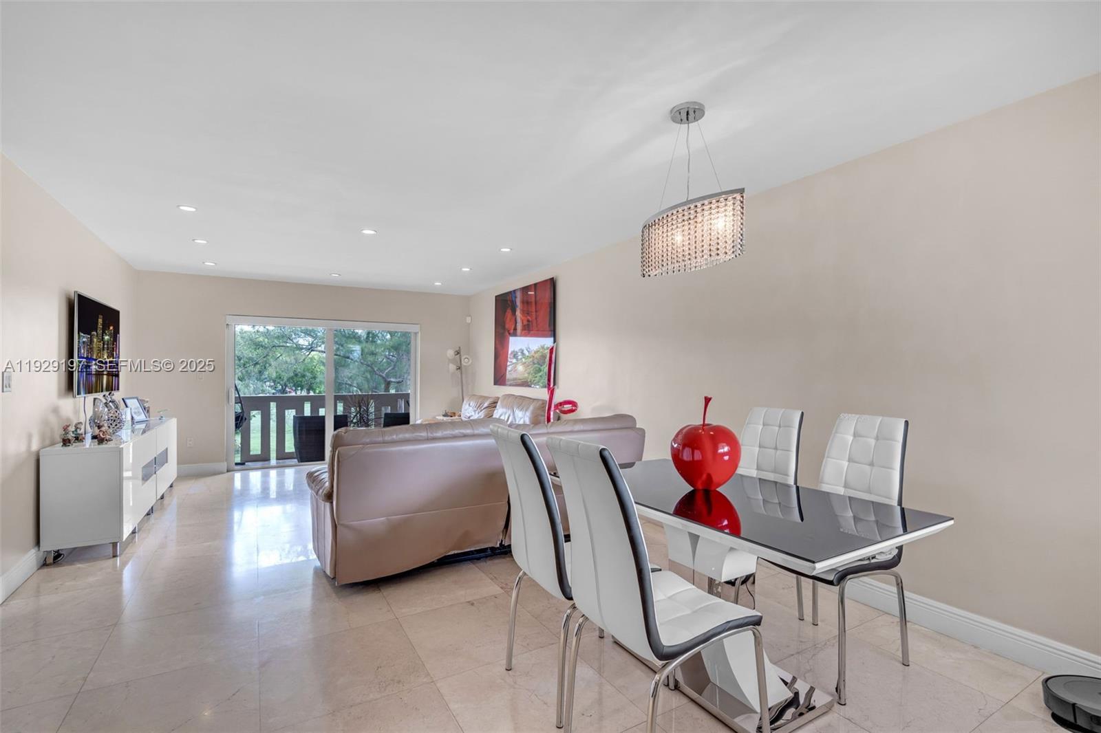 7430 Miami Lakes Dr E301