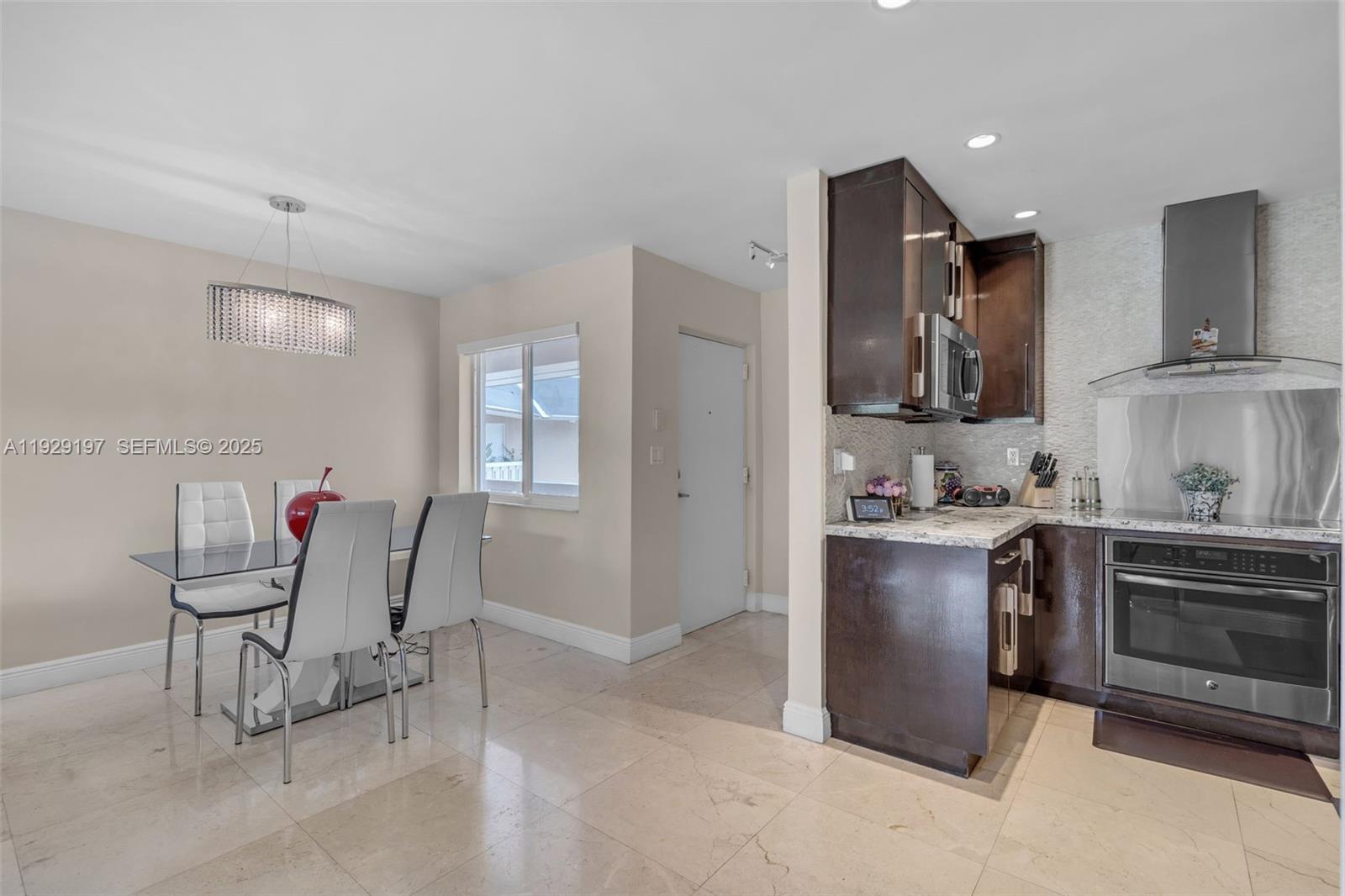 7430 Miami Lakes Dr E301