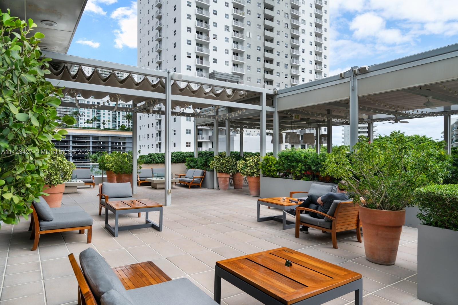 MILLENNIUM TOWER RESIDENC - Residential