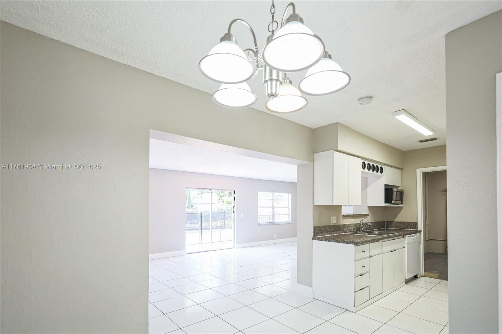 SUNRISE GOLF VILLAGE SEC - Residential