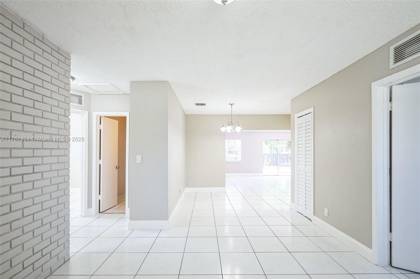 SUNRISE GOLF VILLAGE SEC - Residential