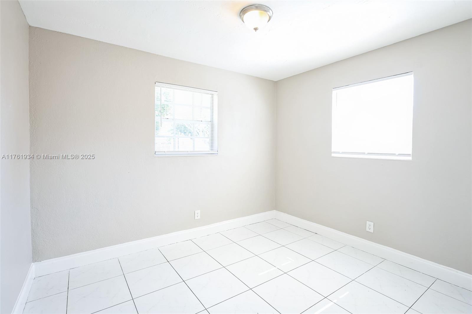 SUNRISE GOLF VILLAGE SEC - Residential