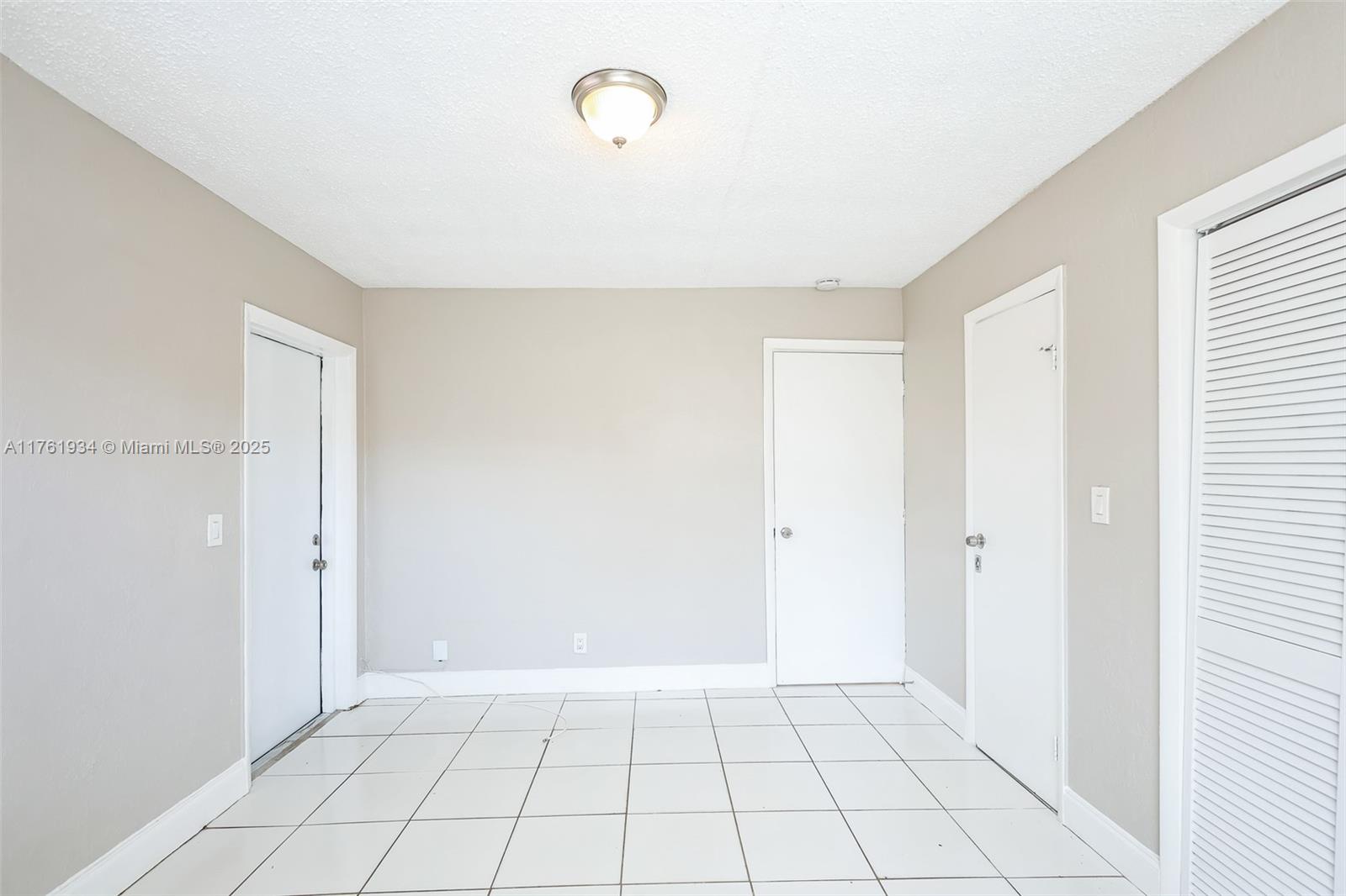 SUNRISE GOLF VILLAGE SEC - Residential