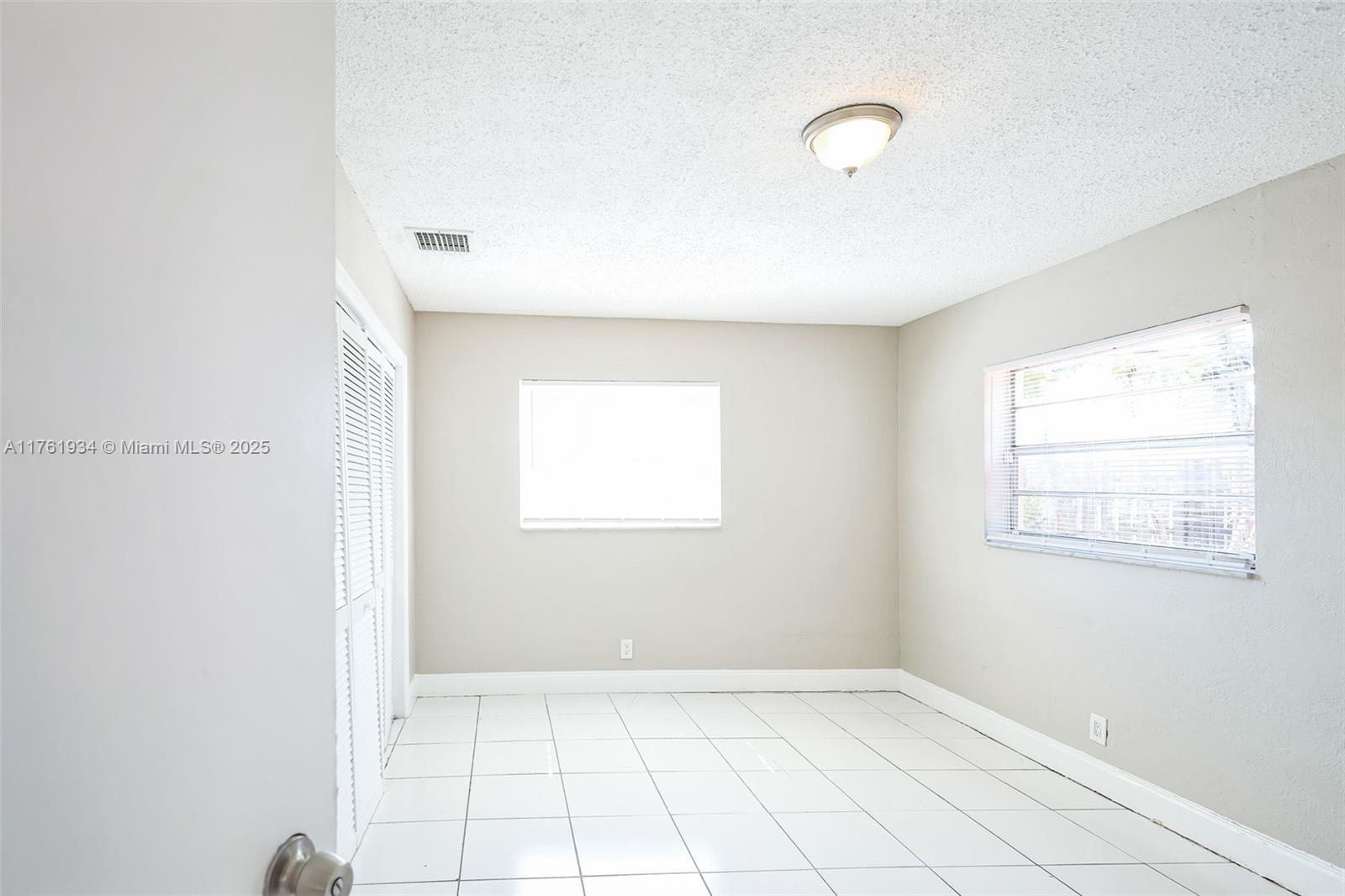 SUNRISE GOLF VILLAGE SEC - Residential