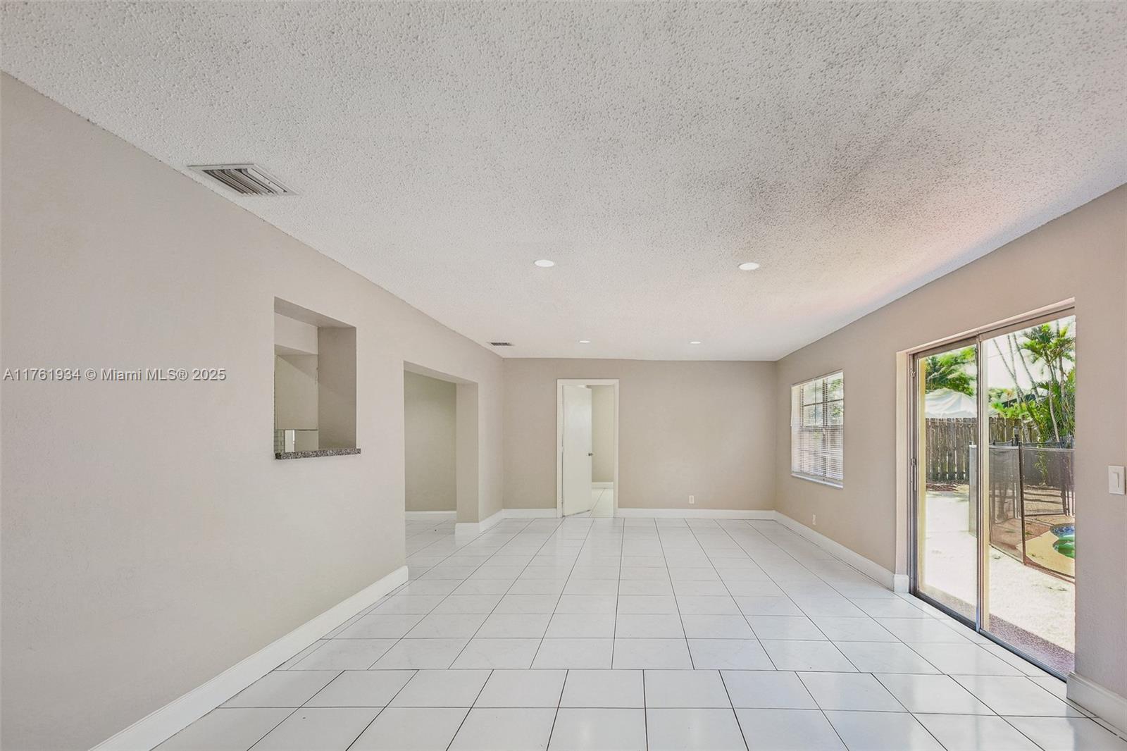 SUNRISE GOLF VILLAGE SEC - Residential